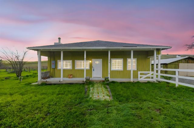 7580 Latrobe Rd, Shingle Springs, CA 95682