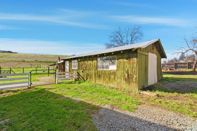 7580 Latrobe Rd, Shingle Springs, CA 95682