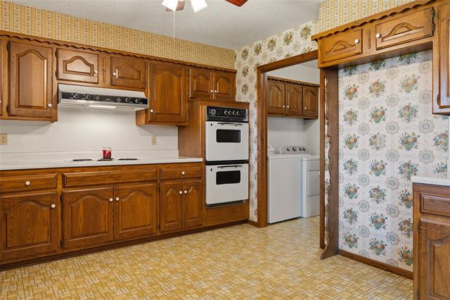 9813 Henderson Drive, Oklahoma City, OK 73139