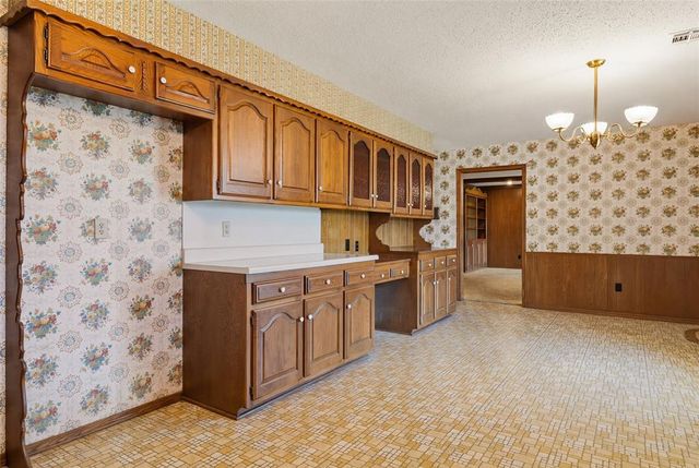 9813 Henderson Drive, Oklahoma City, OK 73139