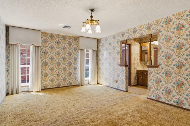 9813 Henderson Drive, Oklahoma City, OK 73139