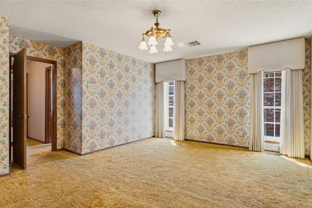 9813 Henderson Drive, Oklahoma City, OK 73139