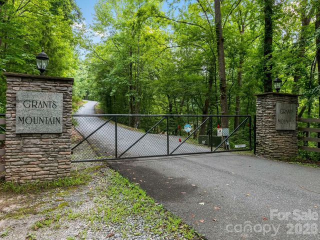 999 South View Court 46, Marion, NC 28752