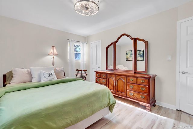 92 Bellwood Avenue, South Setauket, NY 11720