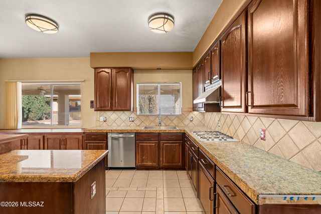 3620 W Arrowwood Place, Tucson, AZ 85741