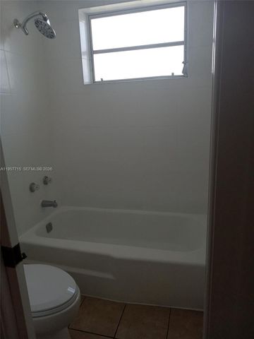 1975 NE 135th St 3C, North Miami, FL 33181