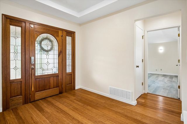 6611 Fernshaw Drive, Dallas, TX 75248