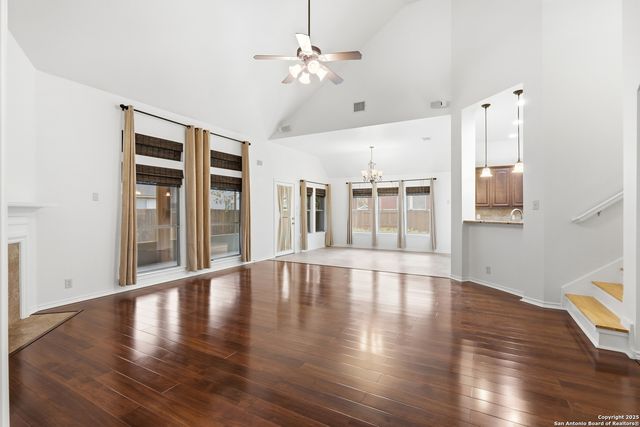 3009 Prairie, Seguin, TX 78155