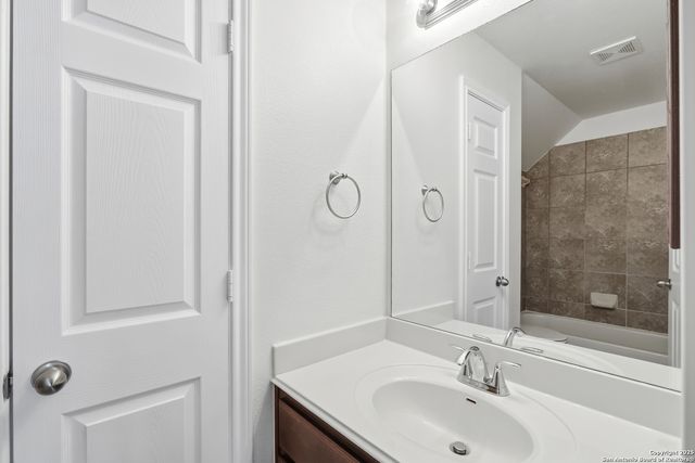 3009 Prairie, Seguin, TX 78155