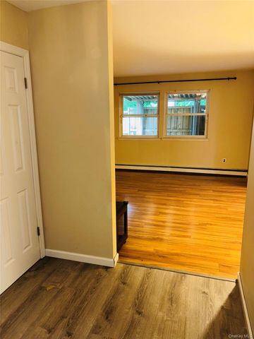 3 Altamont Avenue, Sea Cliff, NY 11579
