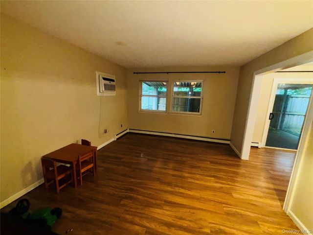 3 Altamont Avenue, Sea Cliff, NY 11579