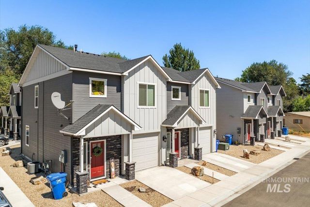 701 E Bates Ave, Parma, ID 83660