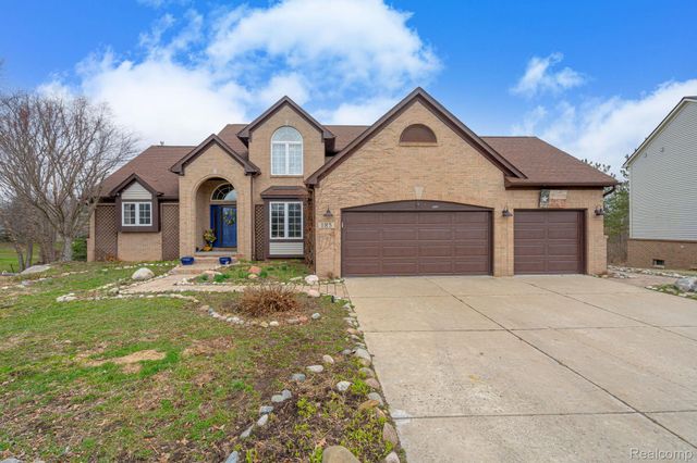 185 Columbia Drive, South Lyon, MI 48178