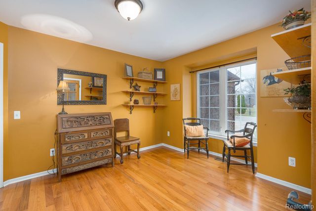 185 Columbia Drive, South Lyon, MI 48178