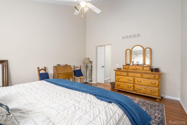 185 Columbia Drive, South Lyon, MI 48178