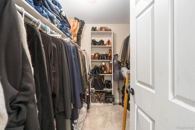 185 Columbia Drive, South Lyon, MI 48178