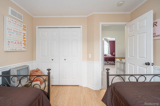 185 Columbia Drive, South Lyon, MI 48178