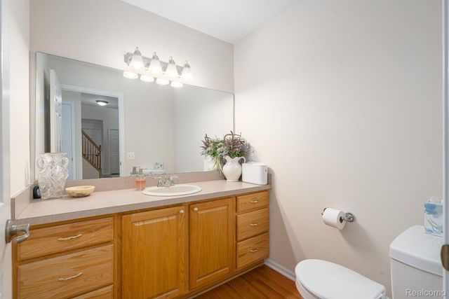 185 Columbia Drive, South Lyon, MI 48178