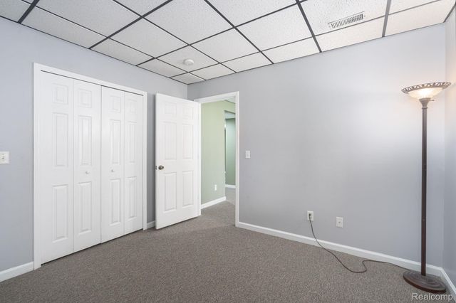 185 Columbia Drive, South Lyon, MI 48178