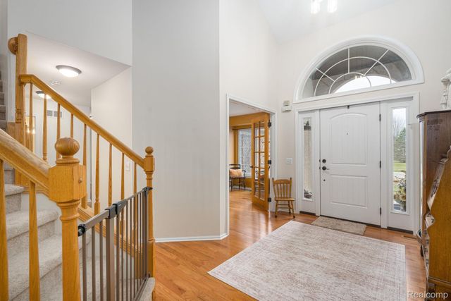 185 Columbia Drive, South Lyon, MI 48178