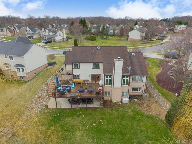 185 Columbia Drive, South Lyon, MI 48178