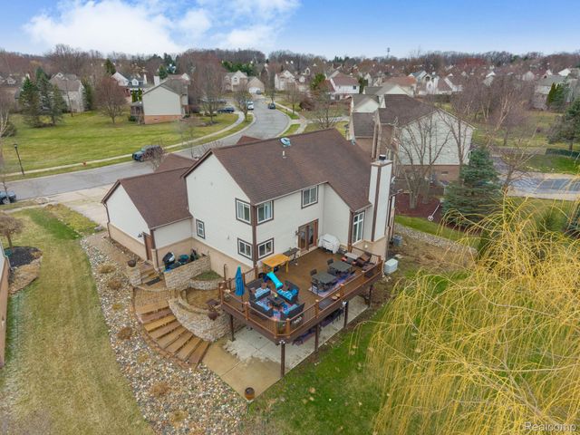 185 Columbia Drive, South Lyon, MI 48178