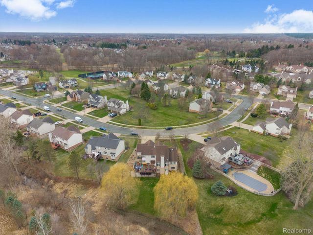 185 Columbia Drive, South Lyon, MI 48178