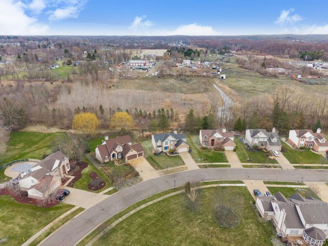 185 Columbia Drive, South Lyon, MI 48178