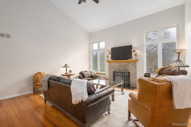 185 Columbia Drive, South Lyon, MI 48178