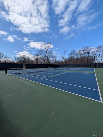 185 Columbia Drive, South Lyon, MI 48178