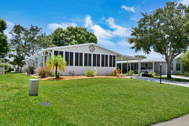 3713 Pendula Circle, Port St. Lucie, FL 34952