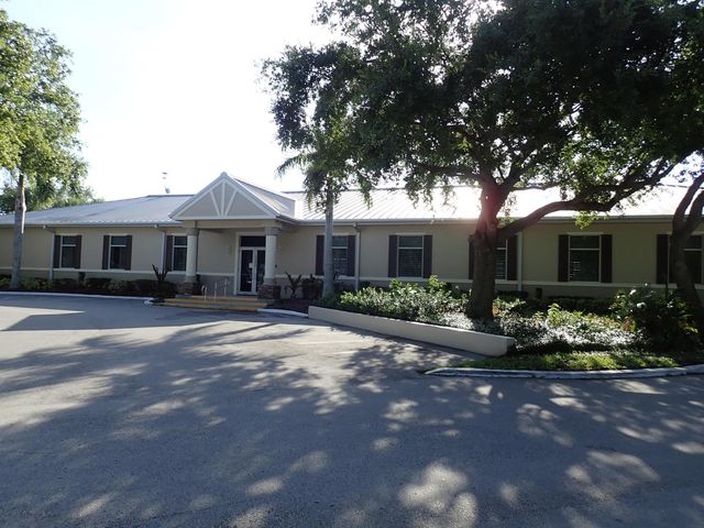3713 Pendula Circle, Port St. Lucie, FL 34952