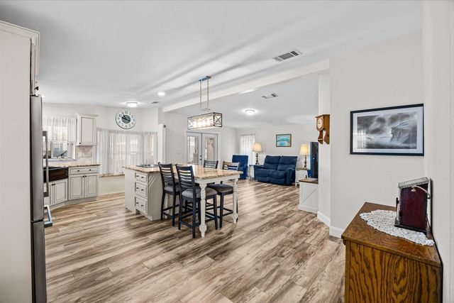 3713 Pendula Circle, Port St. Lucie, FL 34952