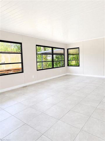 316 W Buell DR, Fort Myers, FL 33905