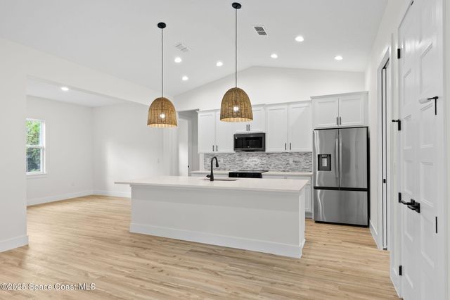 1291 Tacoma Street SE, Palm Bay, FL 32909