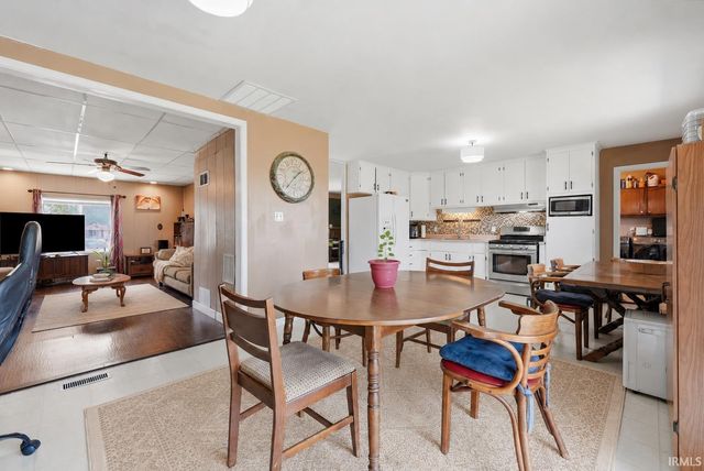 6929 Plumtree Court, Fort Wayne, IN 46825