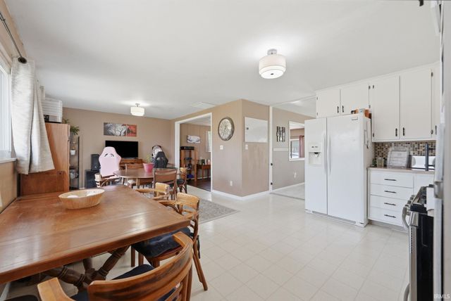 6929 Plumtree Court, Fort Wayne, IN 46825