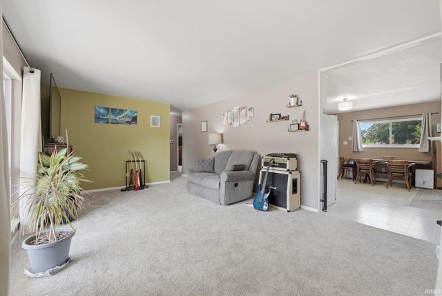 6929 Plumtree Court, Fort Wayne, IN 46825