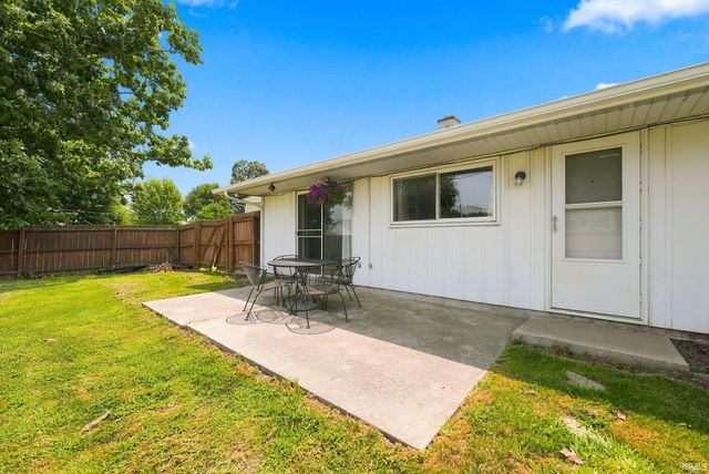 6929 Plumtree Court, Fort Wayne, IN 46825