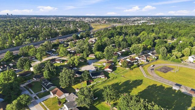 6929 Plumtree Court, Fort Wayne, IN 46825