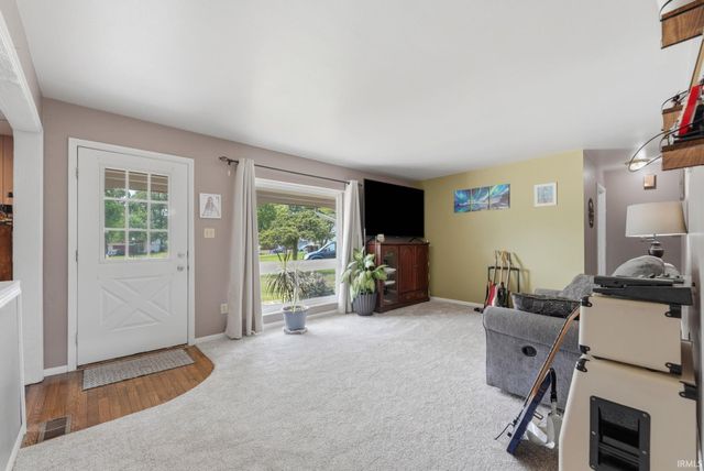 6929 Plumtree Court, Fort Wayne, IN 46825
