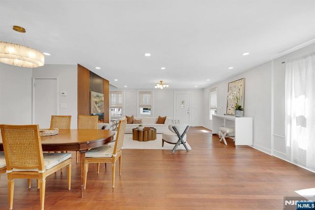 25 Riverview Avenue, Rutherford, NJ 07070