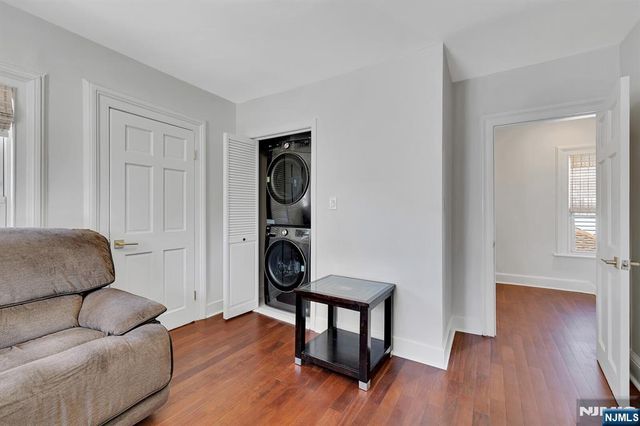 25 Riverview Avenue, Rutherford, NJ 07070