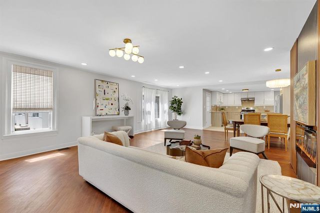 25 Riverview Avenue, Rutherford, NJ 07070