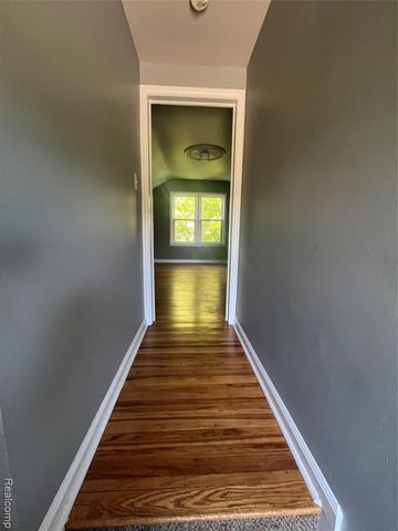1004 Leblanc Street, Lincoln Park, MI 48146