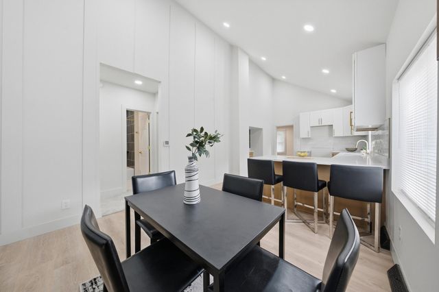 12231 S Lowe Avenue, Chicago, IL 60628