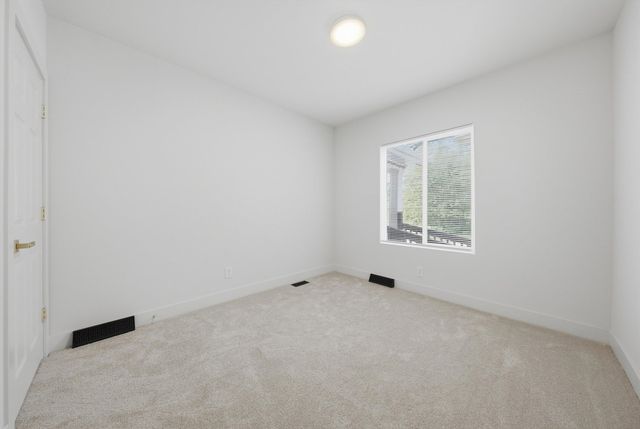 12231 S Lowe Avenue, Chicago, IL 60628