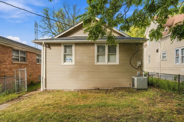 12231 S Lowe Avenue, Chicago, IL 60628