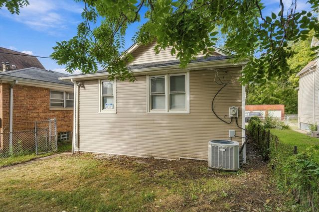12231 S Lowe Avenue, Chicago, IL 60628