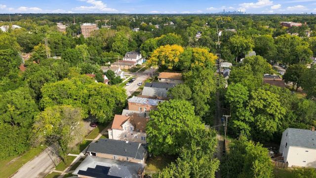 12231 S Lowe Avenue, Chicago, IL 60628